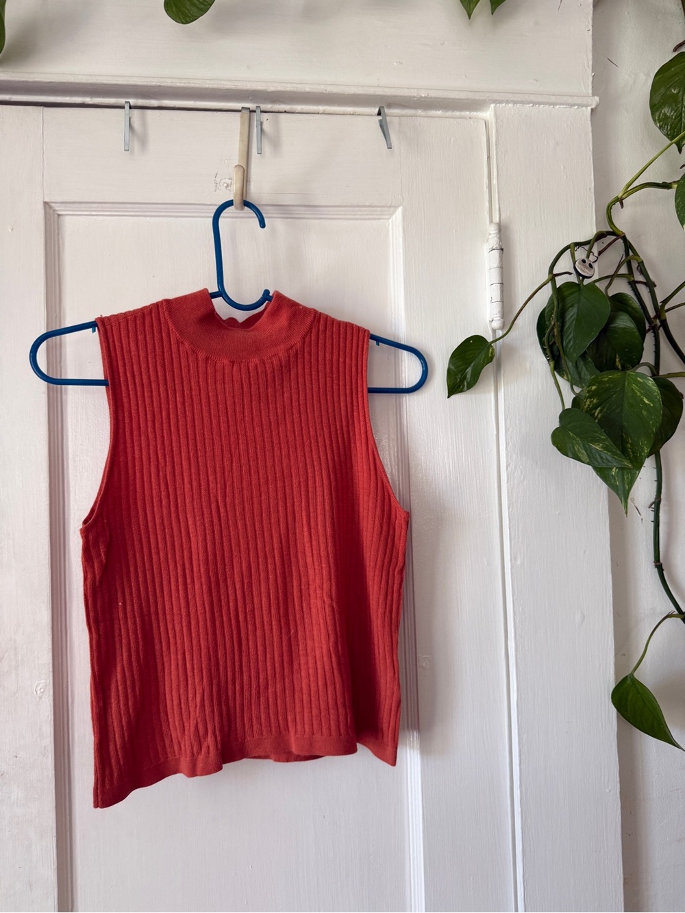 Marled size M Sleeveless Ribbed Mock Neck Top - Red